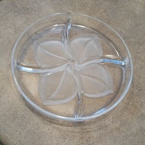 🔸️Crystal Frosted Petal Divided Dish